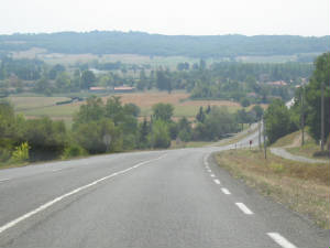 road_in_toulouse_area_france.jpg